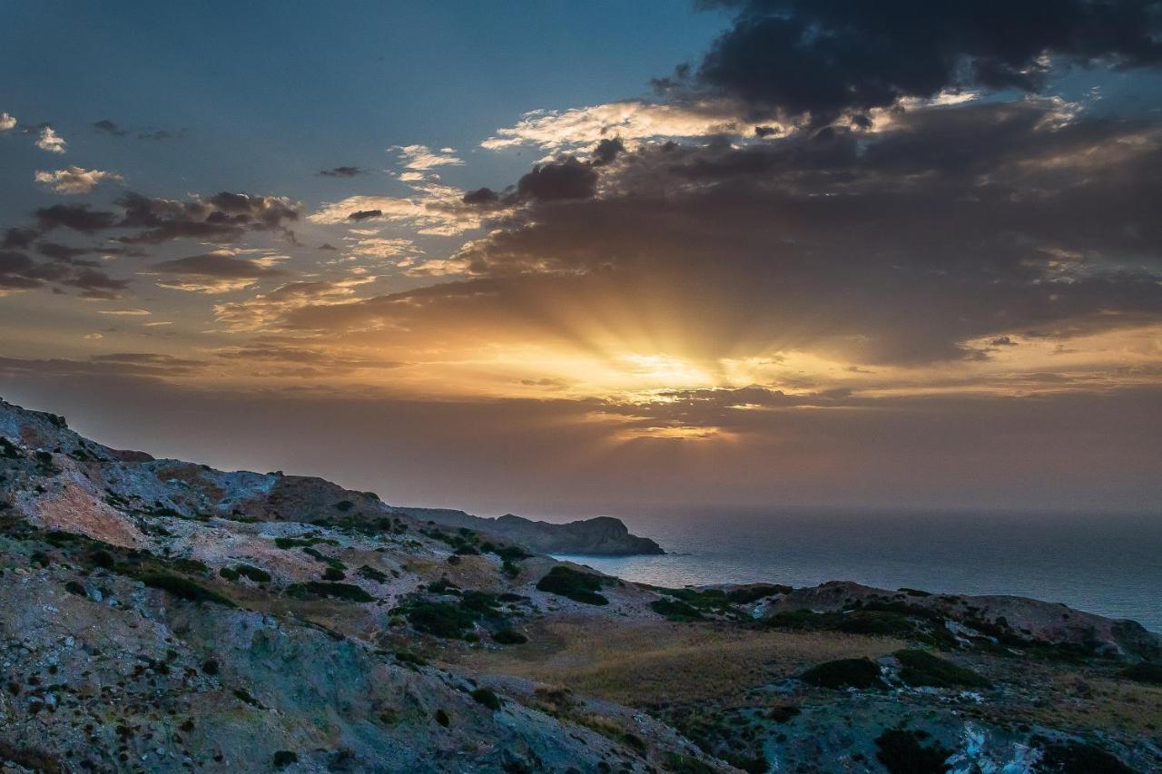 Psaravolada Hotel Milos Αγία Κυριακή Παραλία Εξωτερικό φωτογραφία